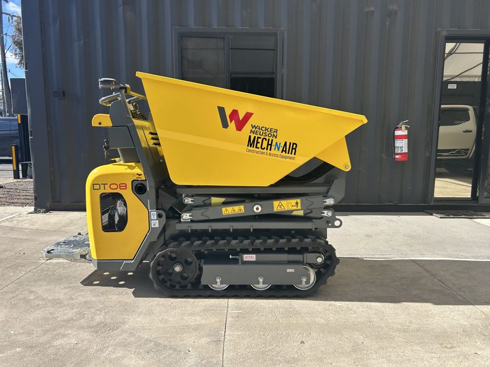 Wacker Neuson DT08 high-tip tracked dumper, Merri-bek